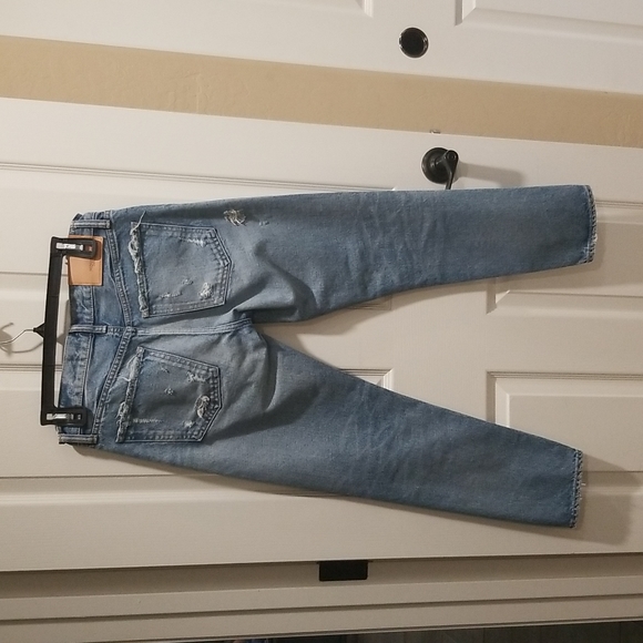 Moussy distressed jeans. - Picture 2 of 5